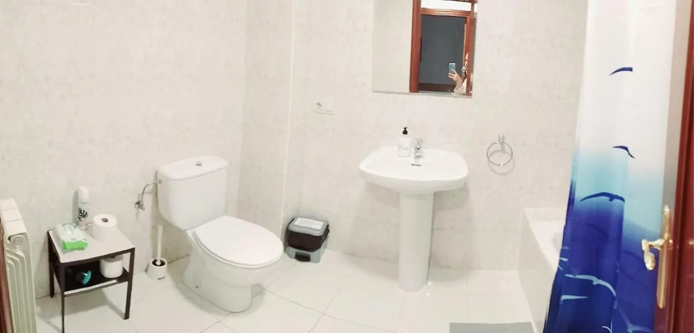 Casa Caminante - Habitacion Apartment Pamplona Homestay
