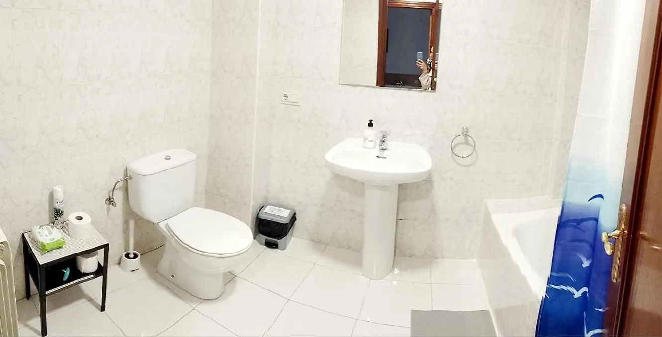 Homestay Casa Caminante - Habitacion Apartment Pamplona Spain